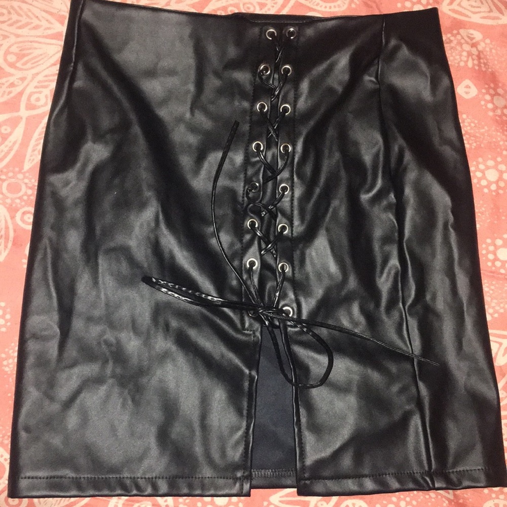Leather skirt